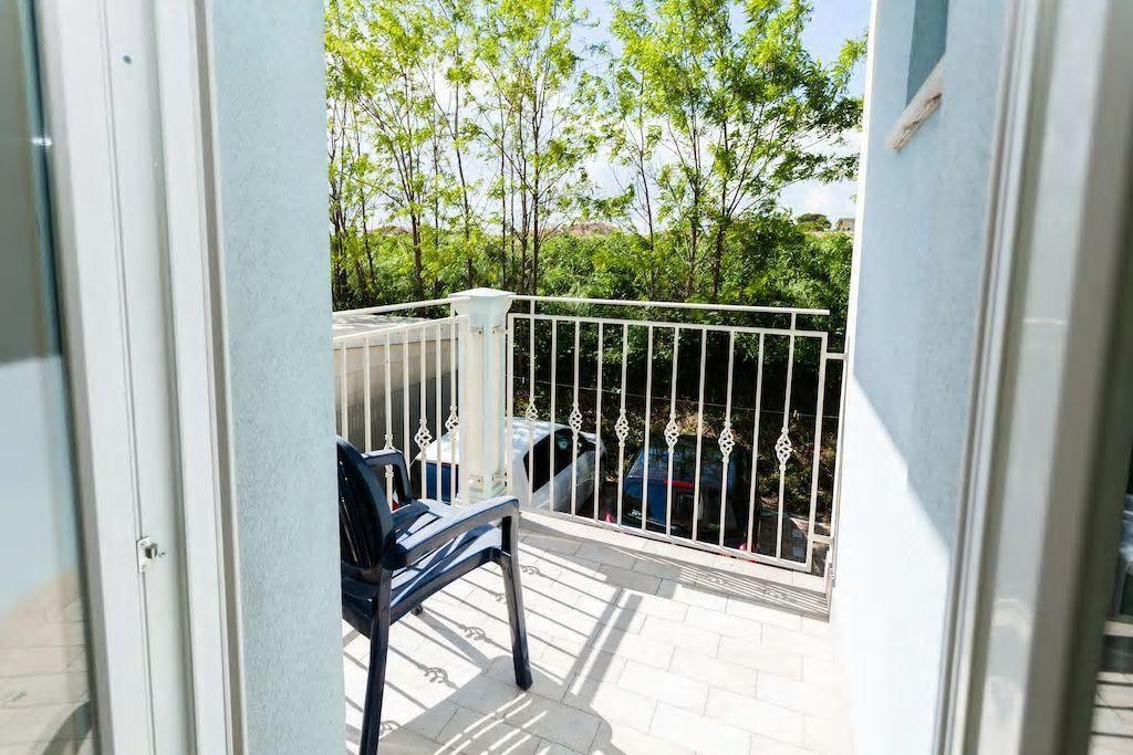 Residence La Villetta リミニ エクステリア 写真