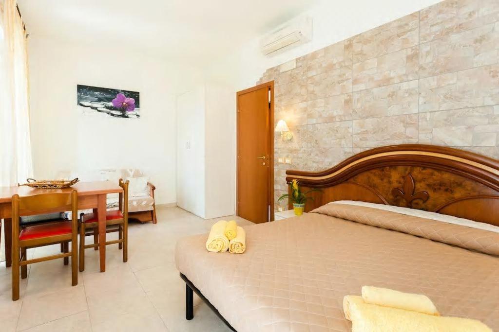 Residence La Villetta リミニ エクステリア 写真